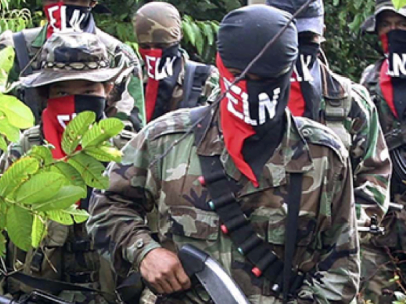 continua el paro armado en el choco web 15