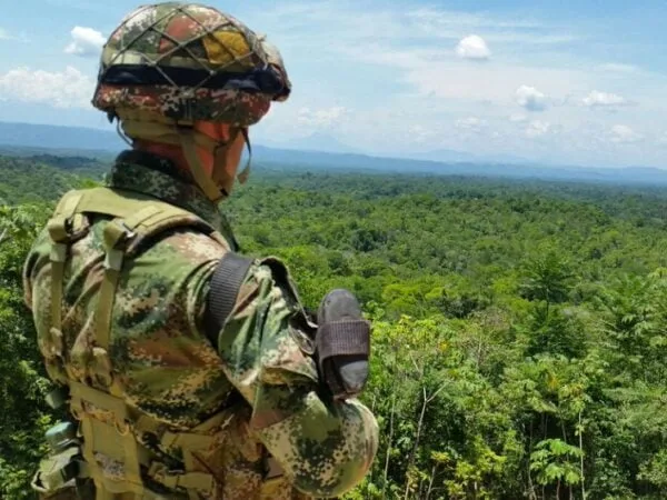 Siete disidentes de las FARC capturados tras fuertes combates en La Plata, Huila