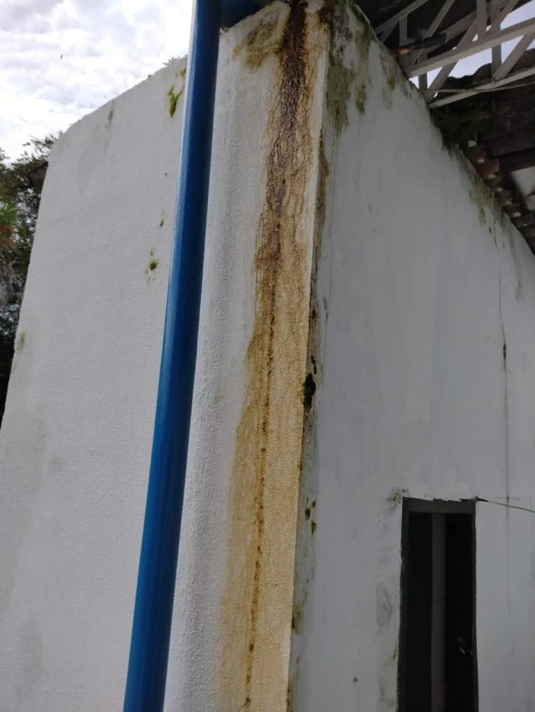 colegio antonio jose de sucre con problemas sanitarios y estructurales que ponen en riesgo la salud image 2