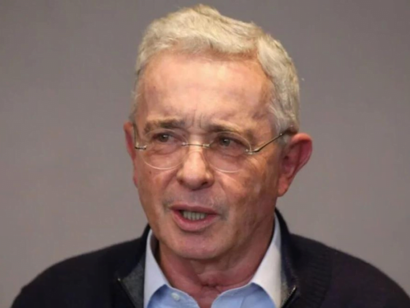 Uribe fue abucheado en la Universidad Uniagustiniana en Bogotá