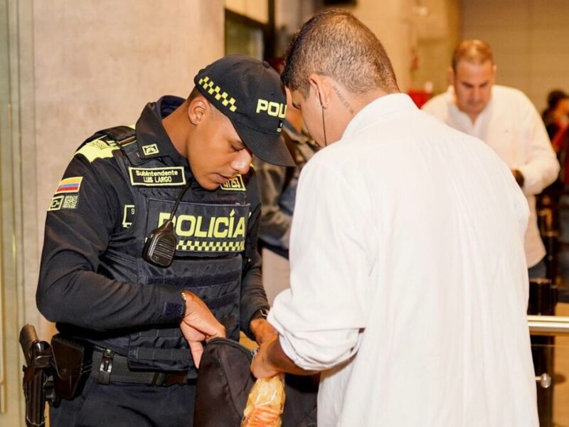 autoridades verifican condiciones de seguridad en el transporte masivo de pereira durante el horario nocturno autoridades verifican condiciones de seguridad en el transporte masivo de pereira durante