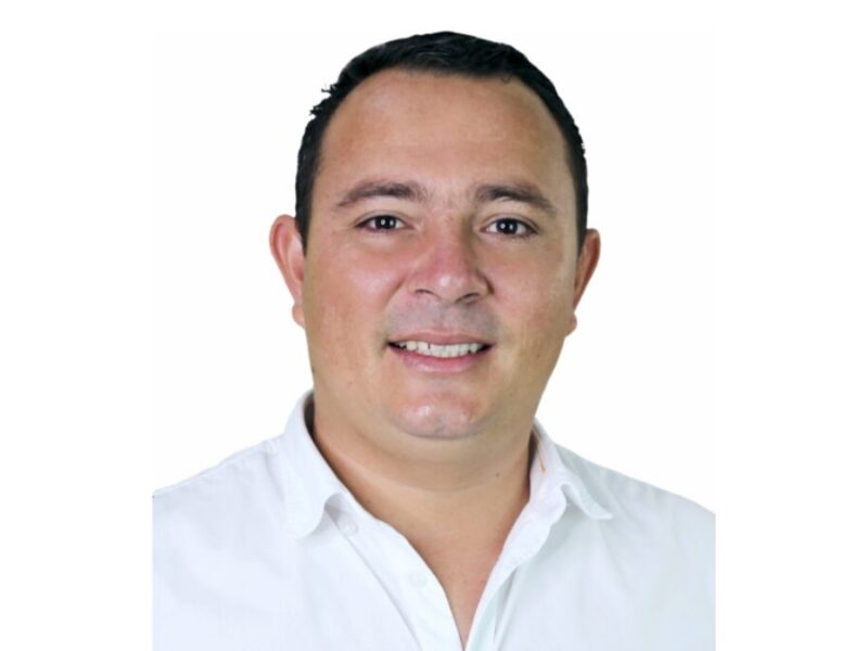 congresista camilo avila morales vota sin conocer el contenido de un articulo de la reforma pensional porque estaba en el bano congresista camilo avila morales vota sin conocer el contenido de un arti