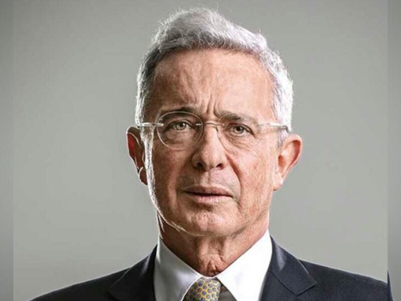 Argentina admite demanda contra Álvaro Uribe por falsos positivos