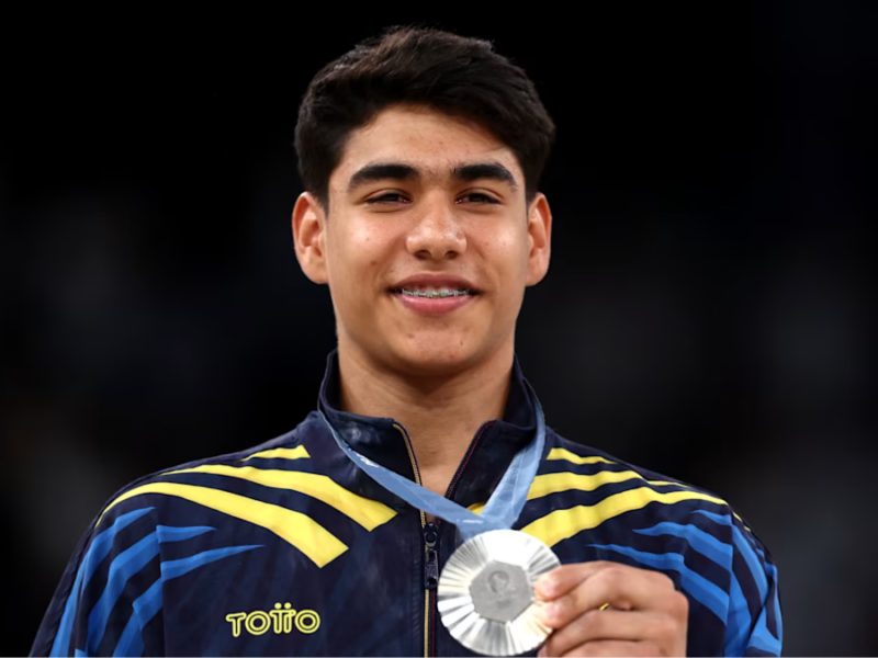 angel barajas gana medalla de plata en gimnasia artistica para colombia web 20240805 082948 0000