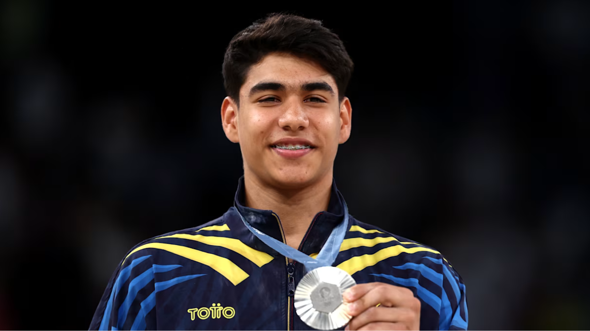 angel barajas gana medalla de plata en gimnasia artistica para colombia web 20240805 082948 0000