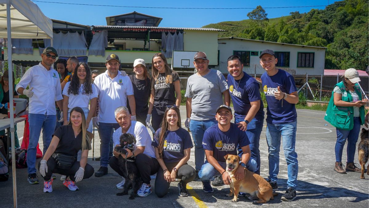 gobernacion de risaralda y minsalud se sentaron a la mesa para modificar el convenio economico que le dara oxigeno al hospital regional de cuarto nivel copia de web 2024 08 20t183710.770