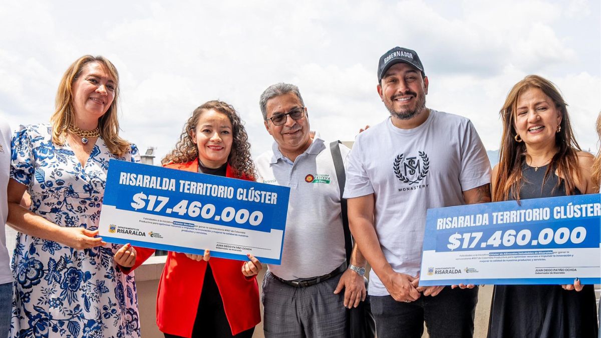 la gobernacion de risaralda hizo entrega de cheques a clusteres ganadores de la convocatoria colombia productiva copia de web 2024 08 20t173948.235