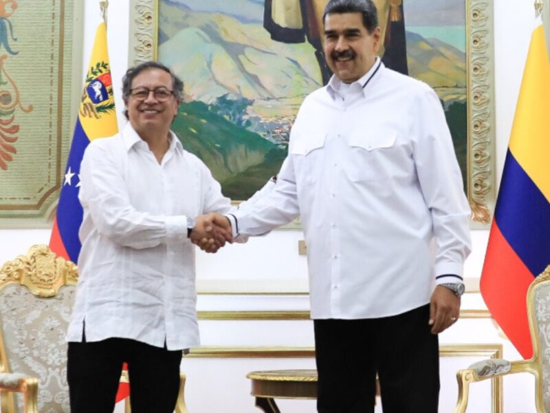 nicolas maduro dice que hablo por llamada con el presidente petro es un hombre honorable serio lo escucho mucho nicolas maduro dice que hablo por llamada con el presidente petro es un hombre honorable