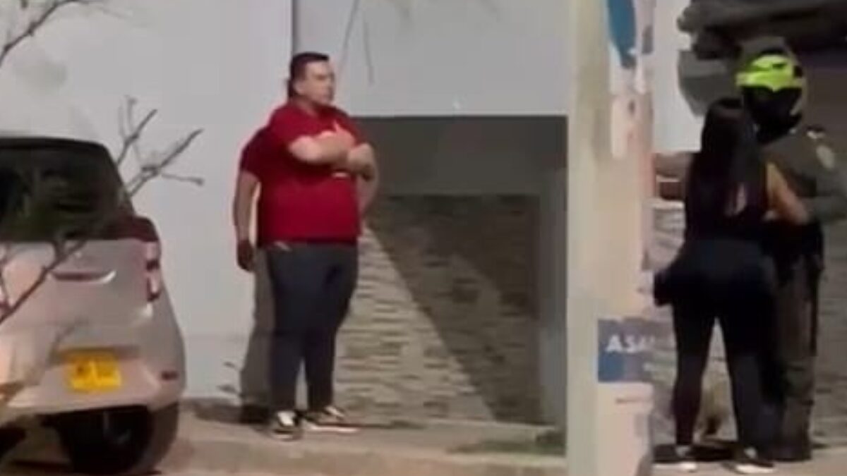 policia de la guajira abre investigacion contra oficiales involucrados en agresion a mujer en riohacha policia de la guajira abre investigacion contra oficiales involucrados en agresion a mujer en rio