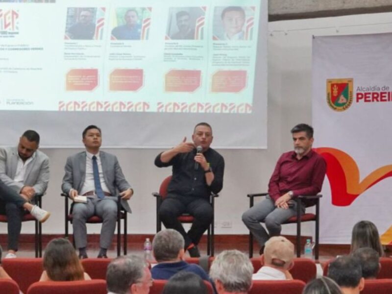 El director de la CARDER participa como ponente en el “1.er Foro Regional de Parques Vivos y Corredores Verdes”