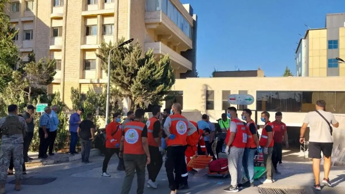 Explosiones simultáneas de bípers en Líbano dejan al menos ocho muertos y miles de heridos 1 explosiones simultaneas de bipers en libano dejan al menos ocho muertos y miles de heridos explosiones simultaneas de bipers en libano dejan al menos ocho muertos y miles de heridos web 2024 09 17t113