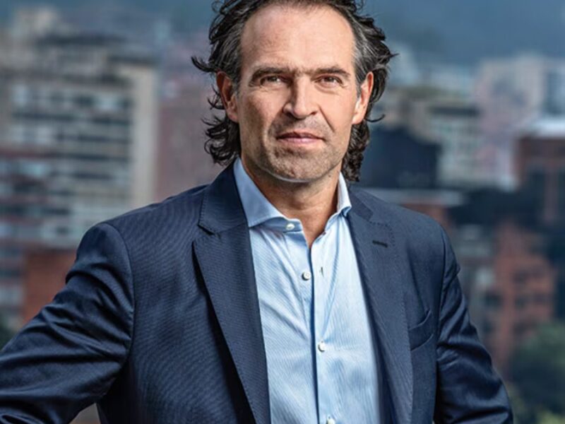 federico gutierrez reitera que nadie puede imponer codigos de vestimenta en el espacio publico de medellin federico gutierrez reitera que nadie puede imponer codigos de vestimenta en el espacio public