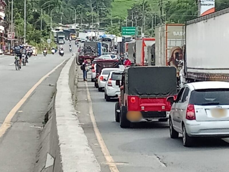 Paro de transportadores: aún no hay acuerdo con el Gobierno 