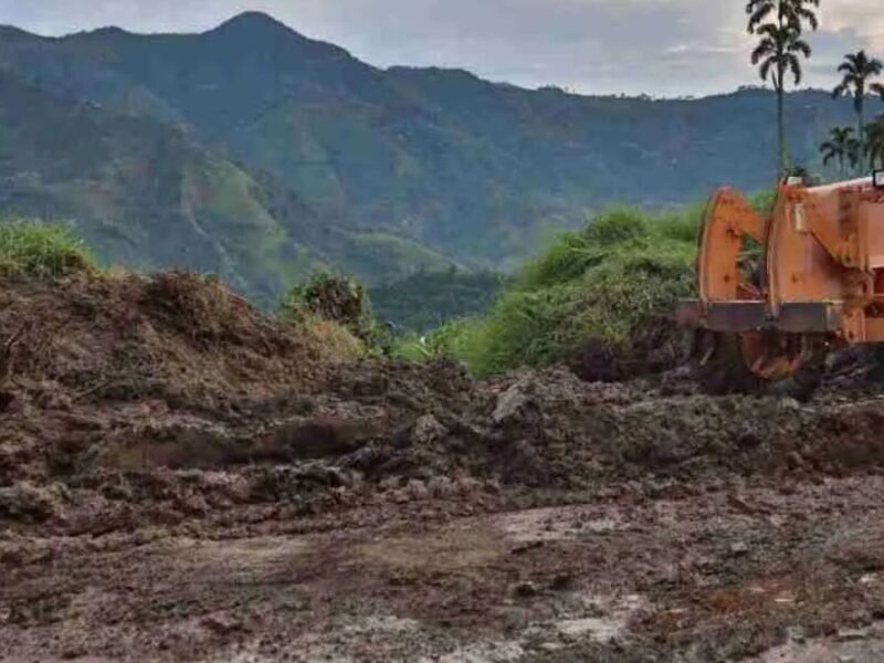 Avance en las obras de vías rurales en Santa Rosa de Cabal