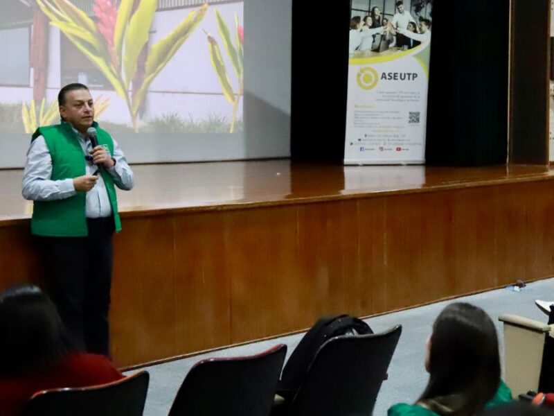 el director de la carder fue invitado en el foromatch day 2024 copia de web 23