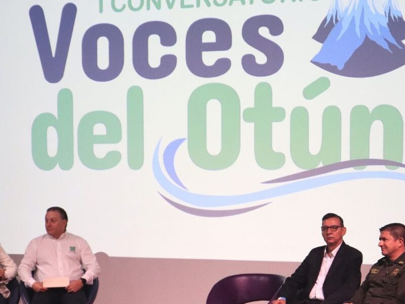 El director de la CARDER fue panelista del 1.er Conversatorio Voces del Otún