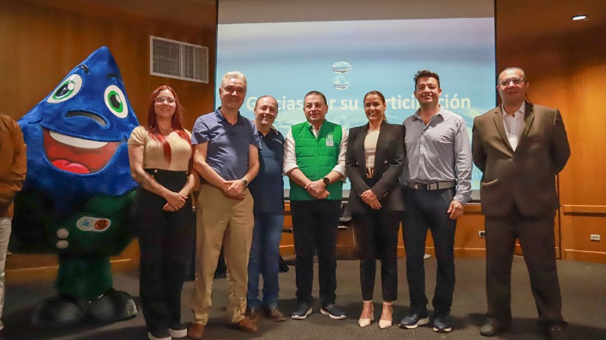 el director de la carder participo del foro estamos preparados para un desabastecimiento de agua en pereira copia de web 13