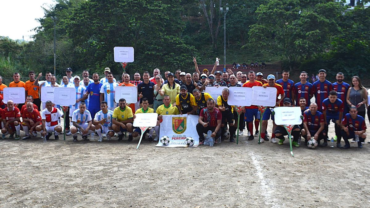 la alcaldia de pereira impulsa el primer torneo municipal de futbol para taxistas copia de web 49