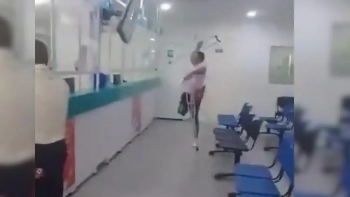 Paciente con discapacidad destroza farmacia en Barranquilla por falta de medicamentos 1 paciente con discapacidad destroza farmacia en barranquilla por falta de medicamentos paciente con discapacidad destroza farmacia en barranquilla por falta de medicamentos web 46