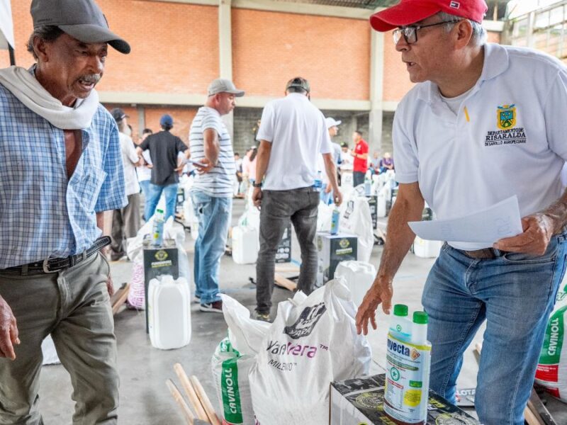 apicultores recibieron de la gobernacion herramientas para mejorar su produccion copia de web 2025 03 26t143234.855