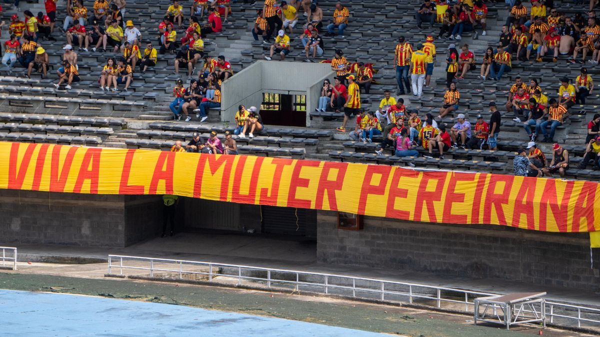 pereira conmemoro el dia internacional de la mujer con una jornada especial en el estadio hernan ramirez villegas copia de web 88