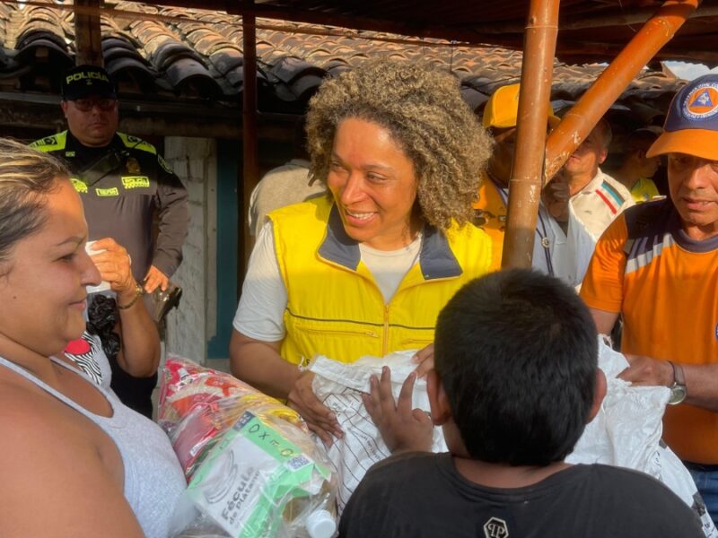 gobernacion de risaralda entrego ayuda humanitaria a familias de la virginia damnificadas por incendio copia de web 2025 04 16t185319.798