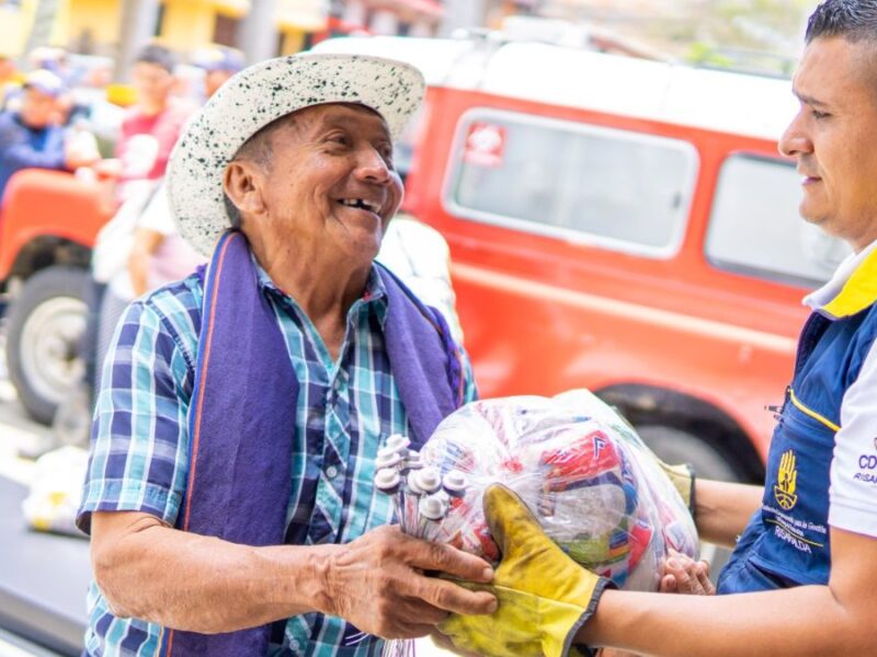 gobernacion entrego ayuda humanitaria a 59 familias de quinchia damnificadas por vendaval copia de web 2025 04 01t182829.776