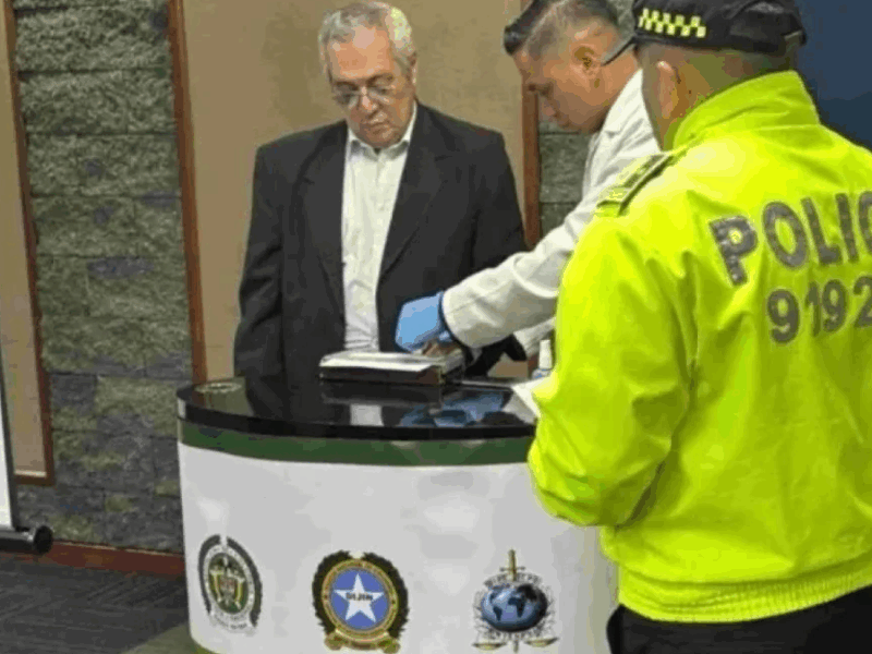 ivan name recluido en la picota por presuntos sobornos de 3 000 millones web 2025 05 09t114621.980