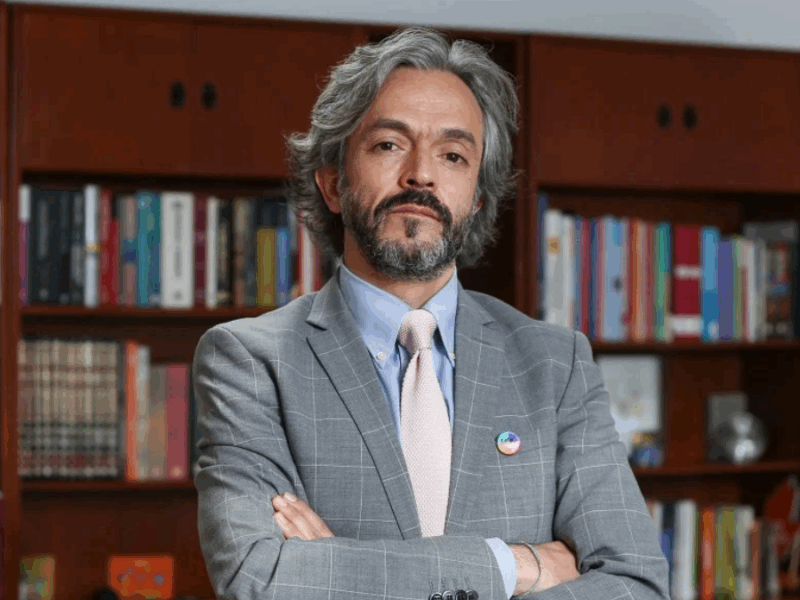 Juan Daniel Oviedo renuncia al Concejo de Bogotá para lanzarse a la Presidencia en 2026