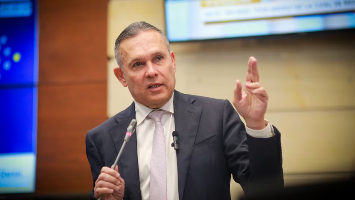 nunca un gobierno habia presionado con tal intensidad efrain cepeda envio fuerte carta a los congresistas y les pidio no dejarse amedrentar de petro web 2025 05 05t113356.980