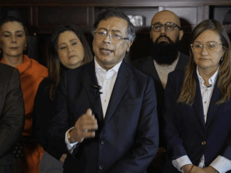 petro denuncia fraude en senado y convoca a movilizacion tras hundimiento de consulta popular web 2025 05 15t101725.293