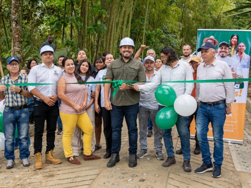 Vereda Monserrate Alto de Santa Rosa de Cabal ya disfruta de sus placas huellas