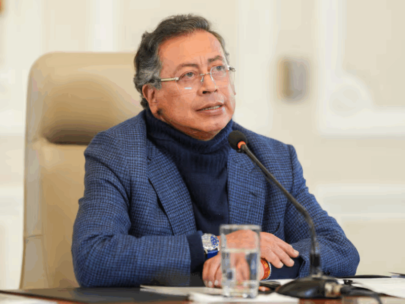 «Asesinos» y «una banda de hampones»: El presidente Gustavo Petro arremetió contra expresidentes