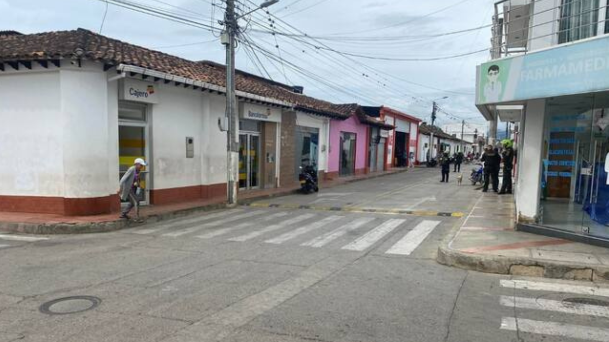 delincuentes colocaron explosivos a subgerente de banco en abrego para asaltarlo web 35