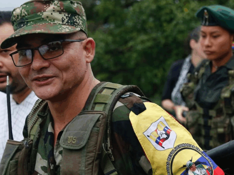 Disidencias de las Farc-EP niegan implicación en atentado a Miguel Uribe y arremeten contra Gobierno y medios