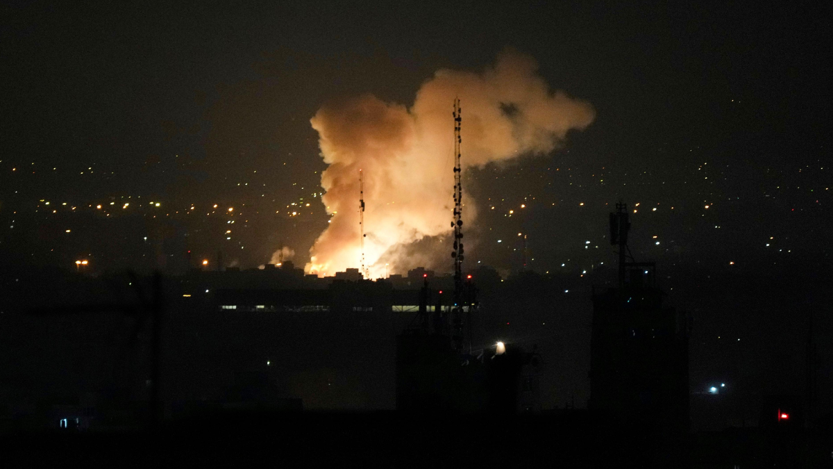 israel lanza ofensiva aerea sin precedentes contra iran mueren altos mandos y cientificos nucleares web 44