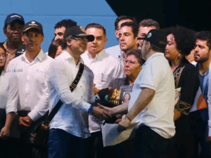 petro defiende presencia de exdelincuentes en tarima en medellin estan en rehabilitacion web 78