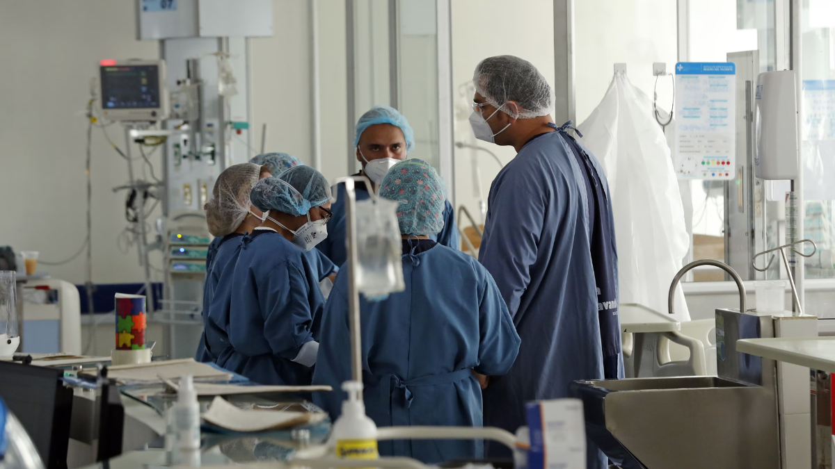 alerta maxima en el sistema de salud supersalud advierte riesgo de colapso financiero web 47