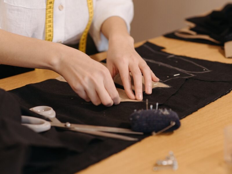 Madres cabeza de familia en Risaralda confeccionan uniformes para Malabareando en las Calles 29 copia de web 2025 07 07t132010.175 copia de web 2025 07 07t132010.175