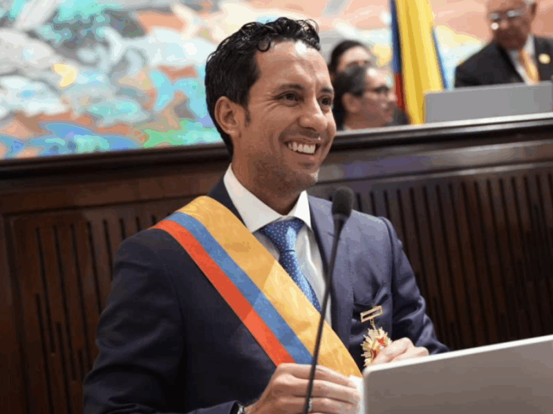 julian lopez asume la presidencia de la camara de representantes en un momento clave para el congreso web 56