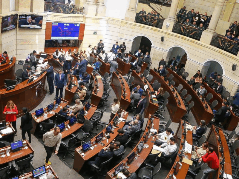 senado colombiano sin tiquetes aereos por falta de pago del gobierno web 41