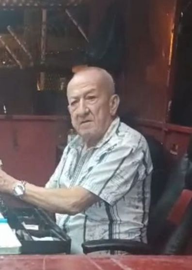 Control Físico de Pereira, desbarata la caseta de un anciano pero permite que un almacén invada el andén frente a la catedral 2 control fisico de pereira desbarata la caseta de un anciano pero permite que un almacen invada el anden frente a la catedral whatsapp image 2025 08 29 at 2.03.03 pm