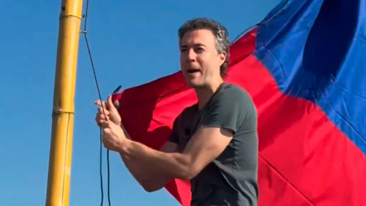 peru califica como acciones innecesarias la colocacion de bandera colombiana en la isla santa rosa por parte de daniel quintero web 5