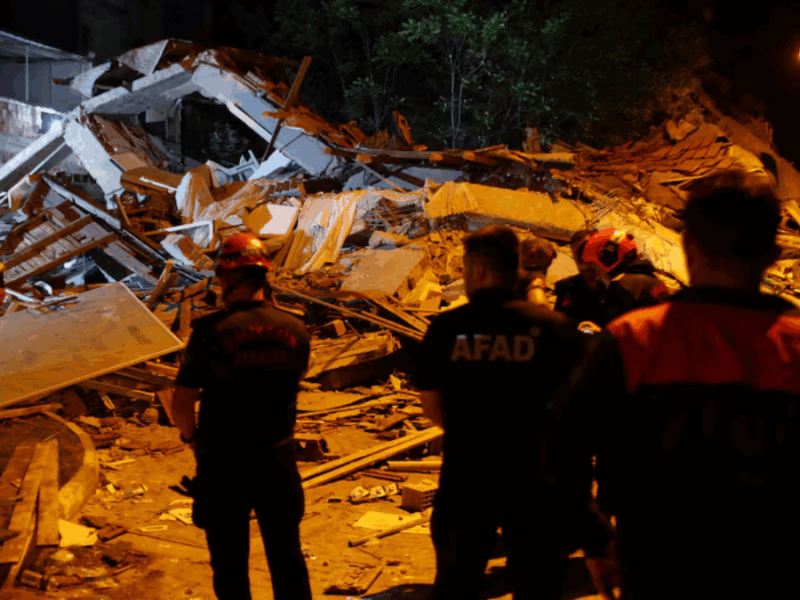 sismo de magnitud 61 sacude el oeste de turquia un muerto y 29 heridos web 1