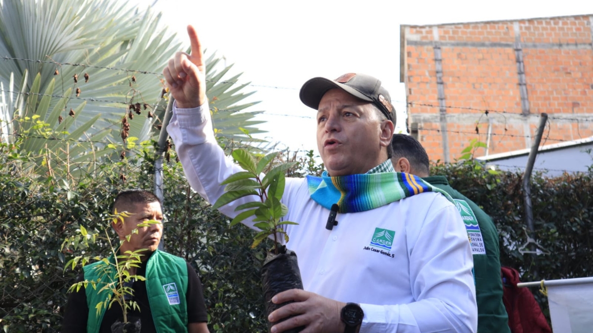 director de la carder recorrio zonas protectoras en sabana para evaluar su conservacion copia de web 2025 09 23t133058.121