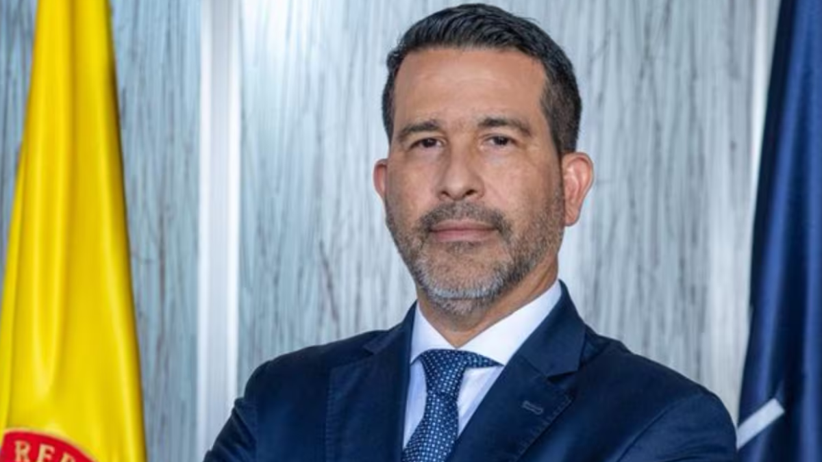juez dicta arresto domiciliario contra director de la dian por desacato de tutela web 88