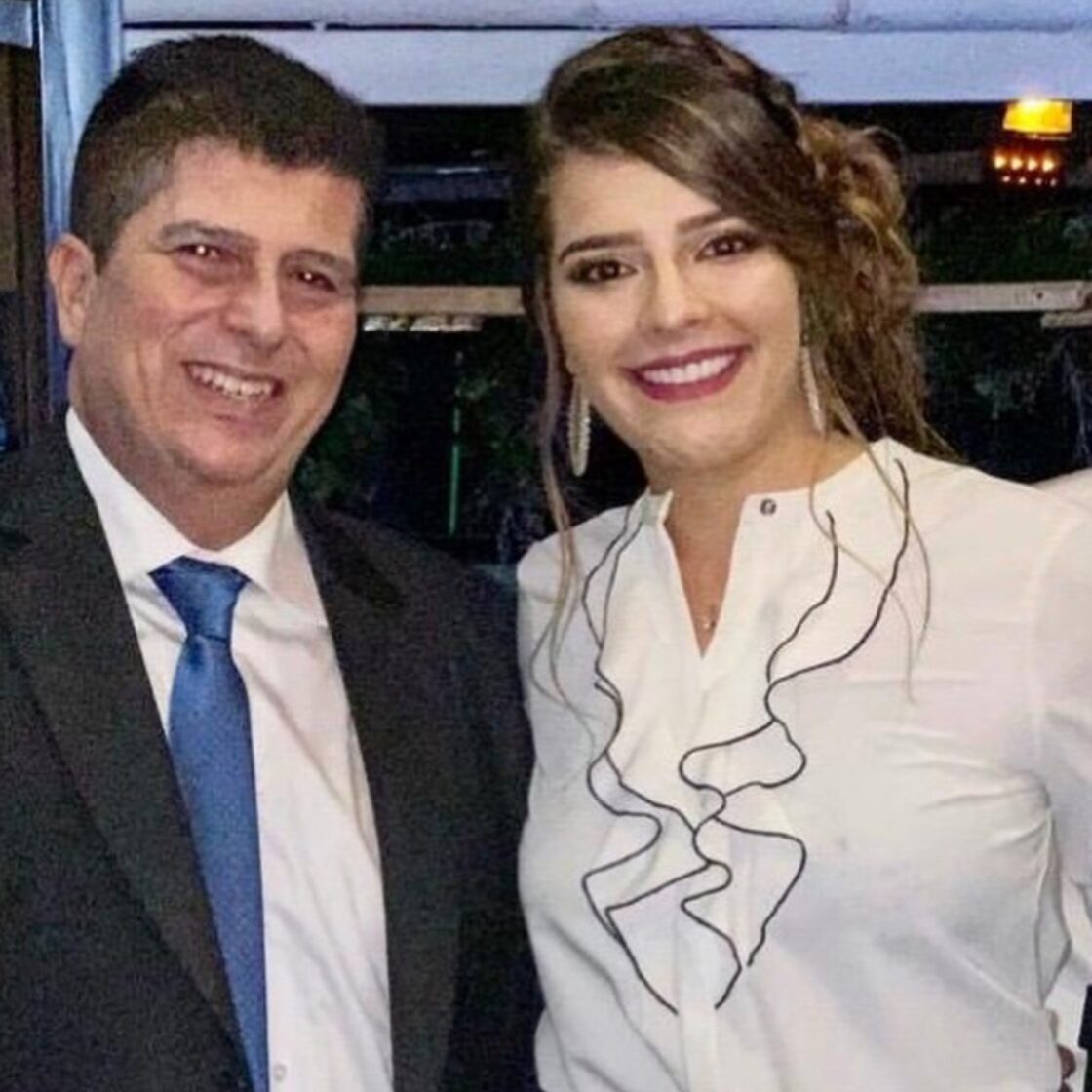 Otro escándalo de Petro y su aliado el Senador Gustavo Moreno con la Unidad para las Víctimas 12 otro escandalo de petro y su aliado el senador gustavo moreno con la unidad para las victimas 1000028098 edited otro escandalo de petro y su aliado el senador gustavo moreno con la unidad para las vic