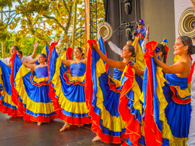 el arte y la danza iluminaron a guatape con el primer encuentro departamental de danza arrayanes copia de dsc06877 1024x683 1