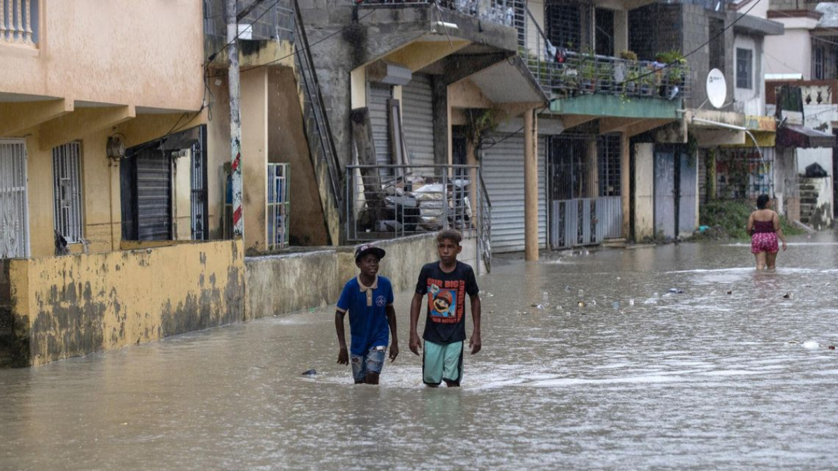 El huracán Melissa arrasa Jamaica con fuerza categoría 5: devastación, lluvias y un Caribe en alerta 1 el huracan melissa arrasa jamaica con fuerza categoria 5 devastacion lluvias y un caribe en alerta web 68