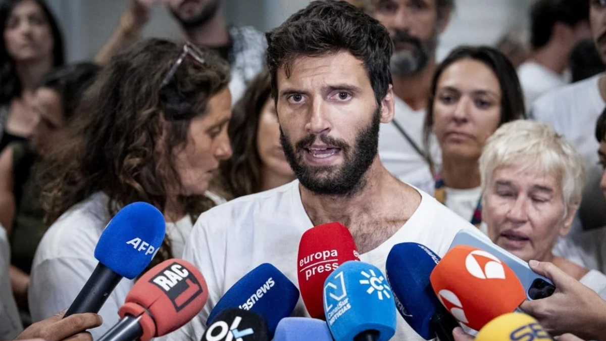 espanol denuncia maltratos tras ser detenido por israel durante la mision humanitaria a gaza web 2